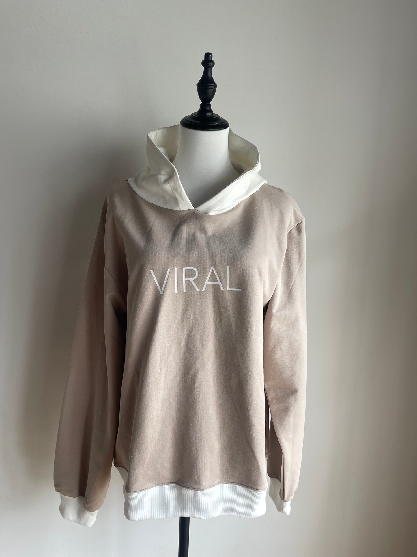 【 VIRAL. 】VIRAL star hoodie